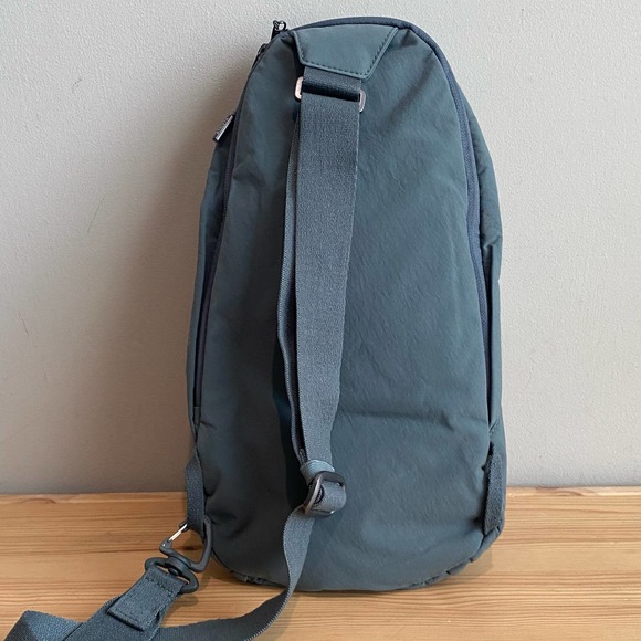 Athleta Bags Athleta Sling Crossbody Bag Metropolis Grey